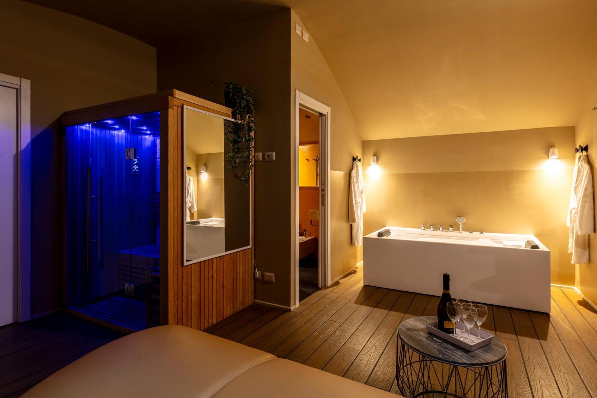 Romac Coronari With Gym, Sauna And Garden Exterior foto